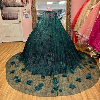 ANGELSBRIDEP ירוק נוצץ שמלת קינסאנךרה 2023 עם הגלימה שמלת נשף שרוולים 3D פרחים המחוך Vestido De 15 Anos